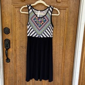 Vanilla Bay | Black dress w/ cute design on top